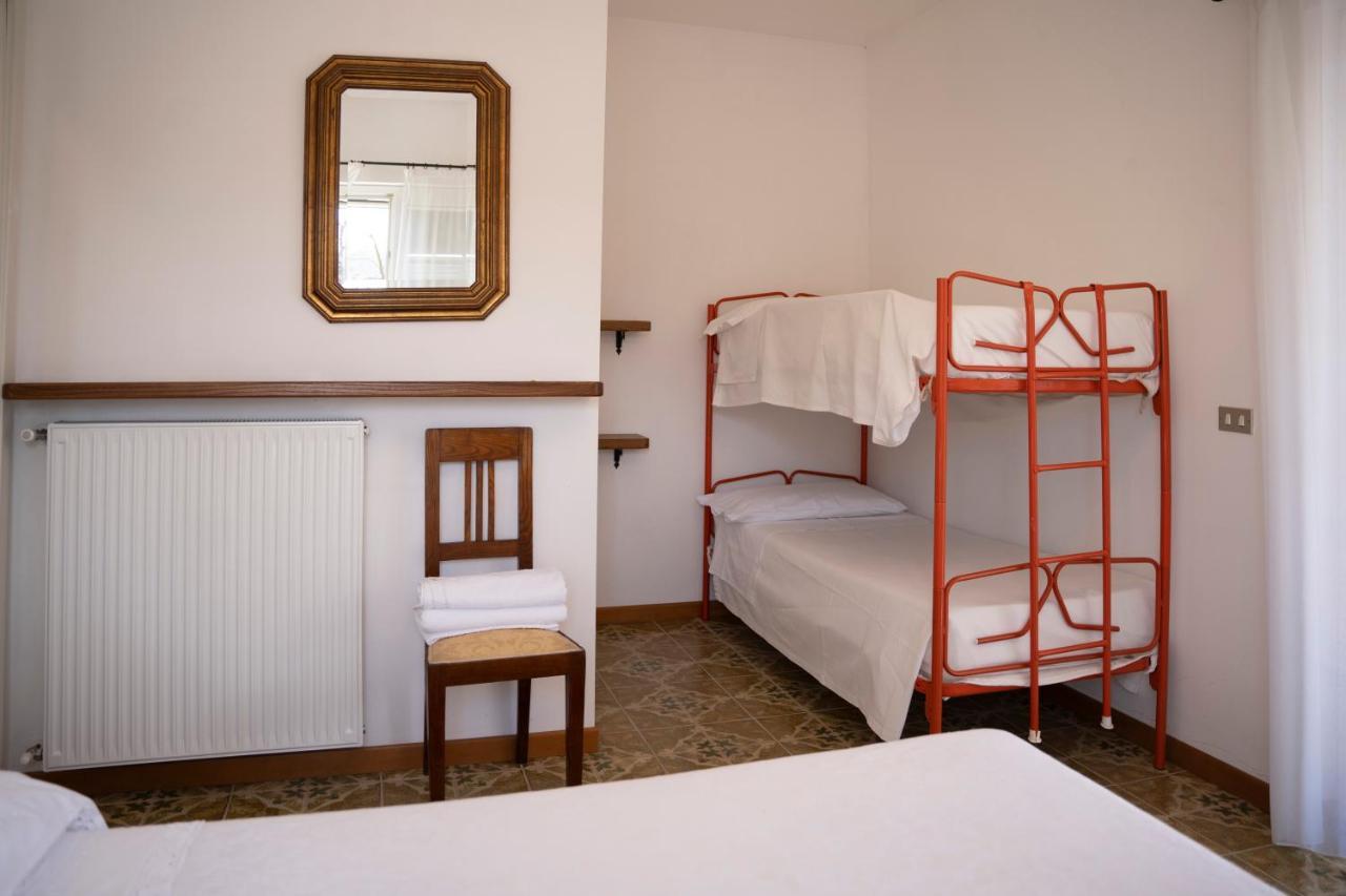 028 - Agriturismo "Il Boschetto" Con Piscina, Pace E Natura - Camera Familiare Cavizzano Zewnętrze zdjęcie